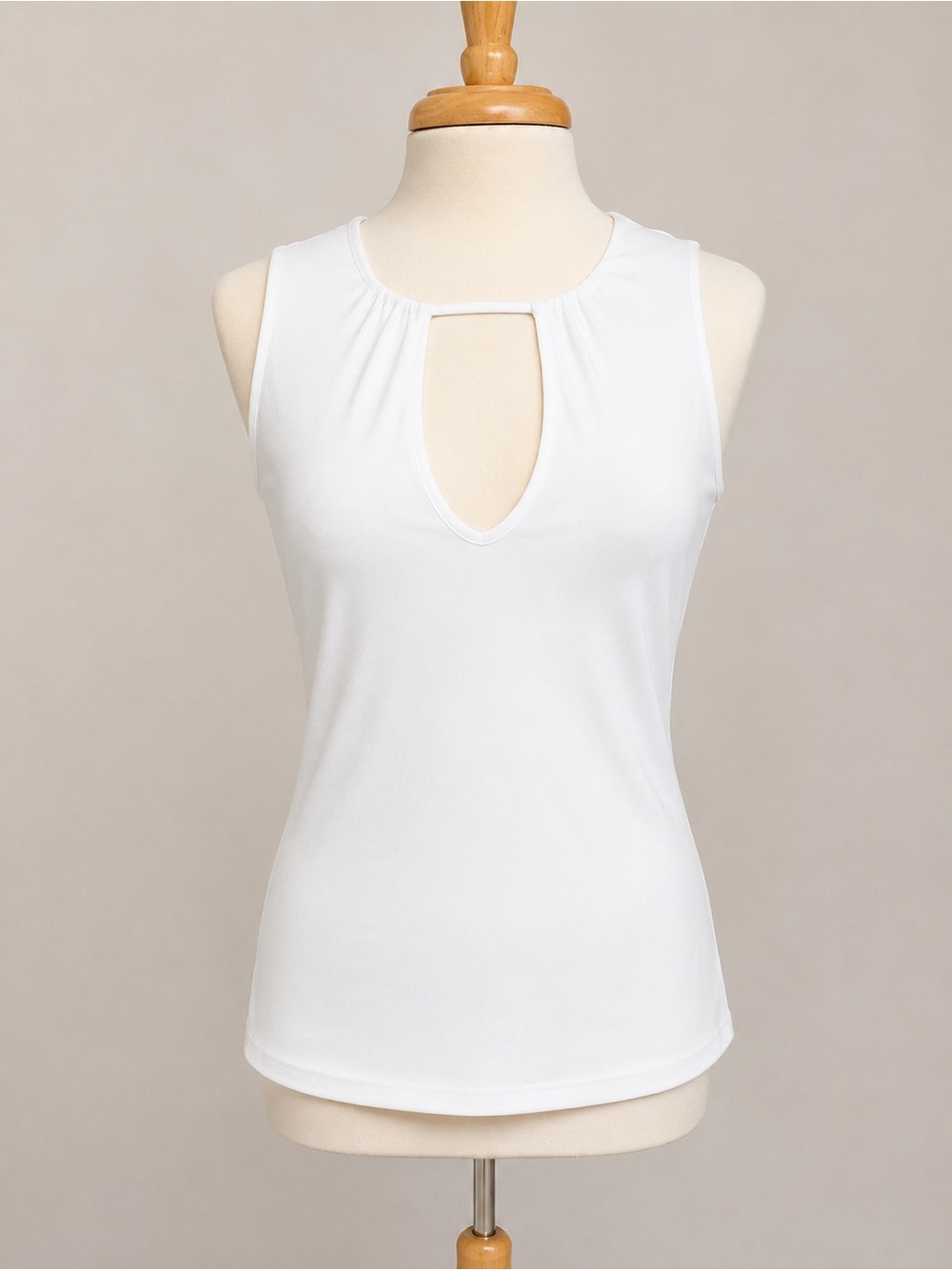 Express Sleeveless Keyhole Tank Top - cream